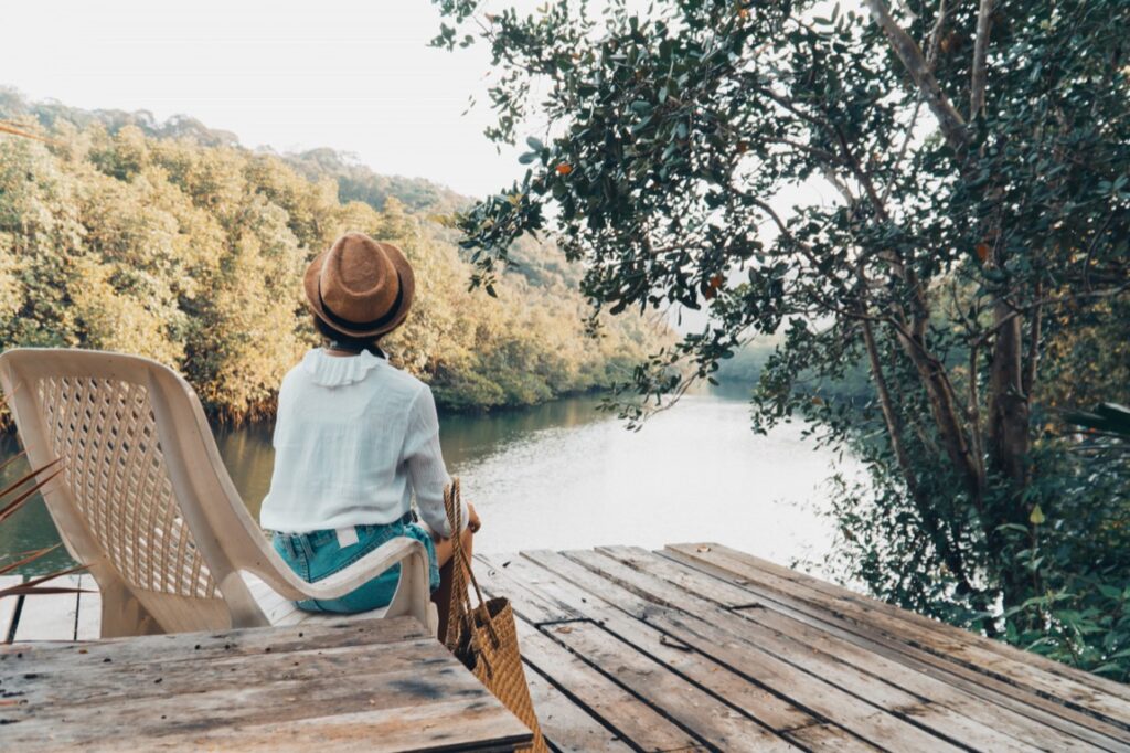 Warmia – kraina zielonych wzgórz, krystalicznych jezior i bogatej historii, kryje w sobie miejsca, które potrafią zaskoczyć nawet najbardziej wymagających poszukiwaczy urokliwych zakątków Polski